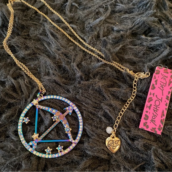 BETSEY JOHNSON Two-Tone Multi-Stone Sagittarius Zodiac Pendant Necklace NWT - Picture 15 of 16